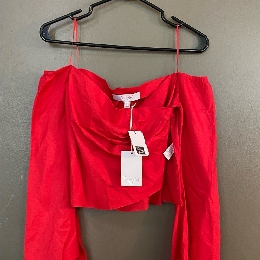 BNWT Scripted Cropped Blouse- Xsmall - Picture 2 of 7